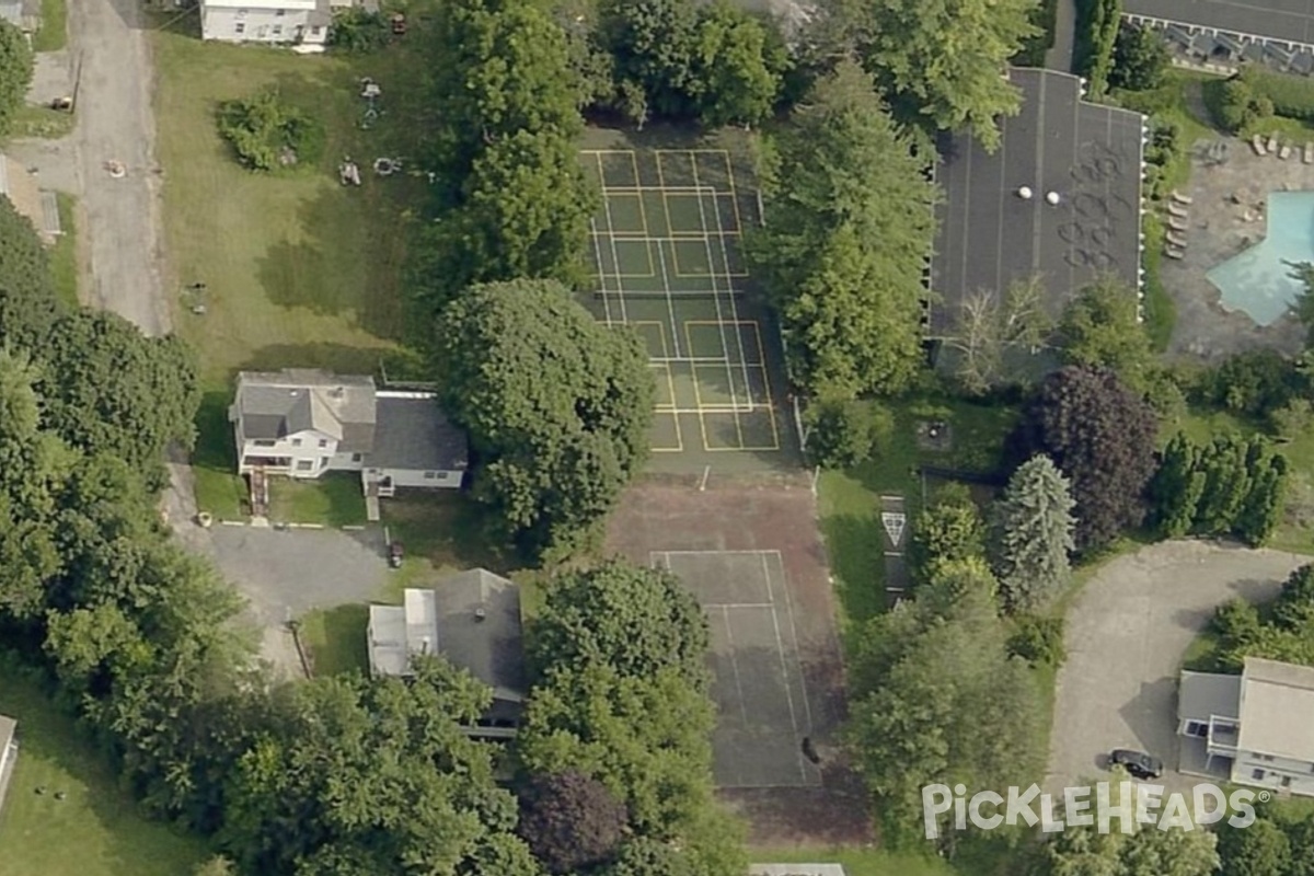 Photo of Pickleball at Paradise Inn/Bennington